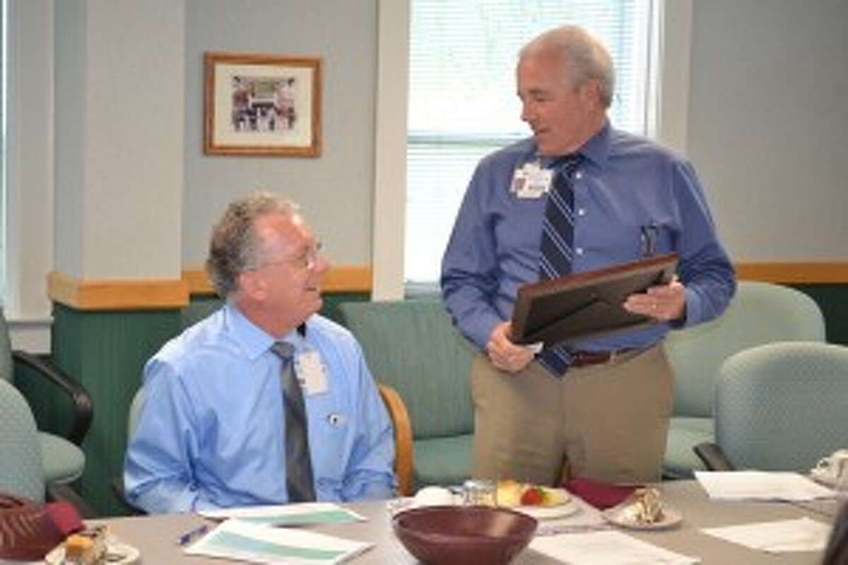 Dr. Thomas Wright receives Northern Lights award for Hope House success