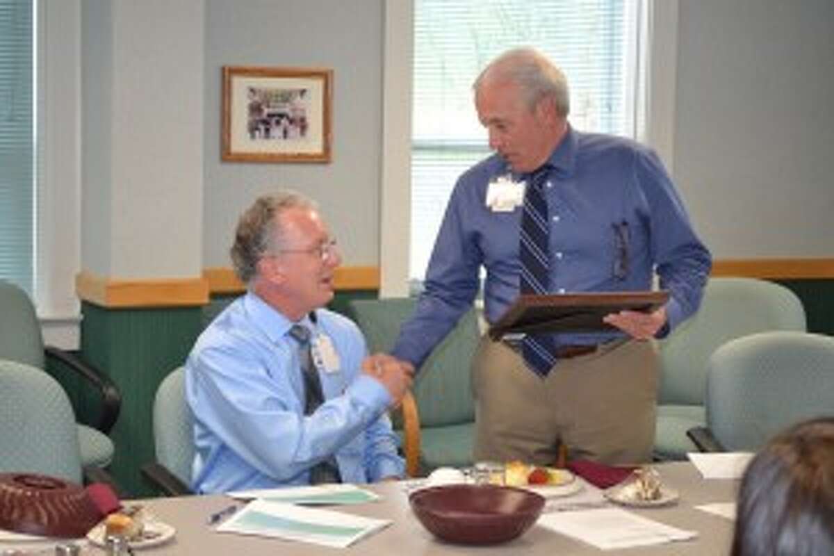 Dr. Thomas Wright receives Northern Lights award for Hope House success