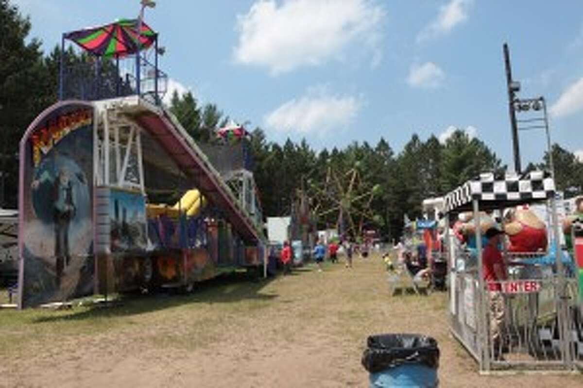 Flea Roast and Ox Market brings thousands to Irons