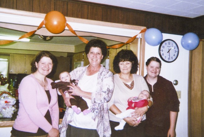 Reed City family celebrates four generations of twins