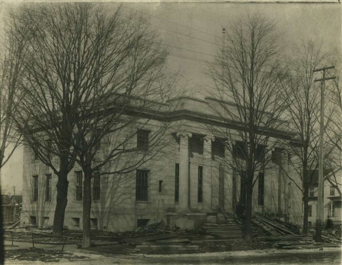 The construction of the Big Rapids Post Office was a sign of city's growth