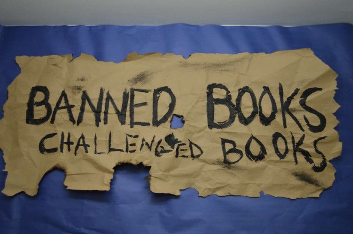 Big Rapids High School Participates In Banned Books Week 6840