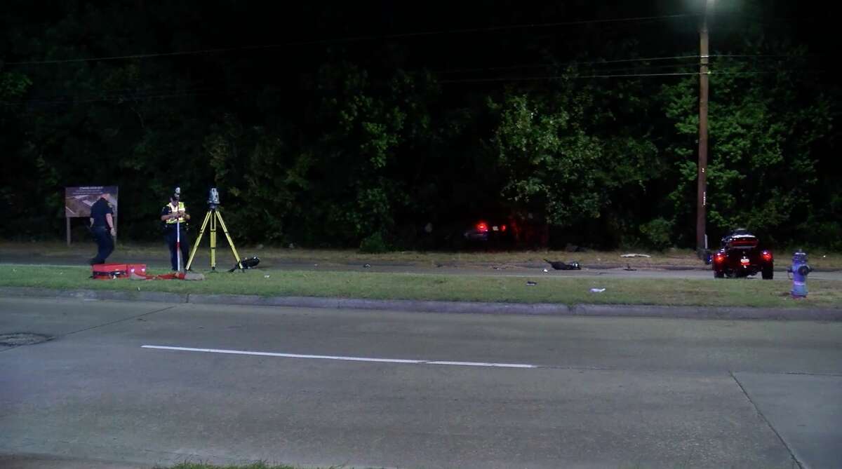 Husband dead, wife critical after motorcycle crash in northeast Houston