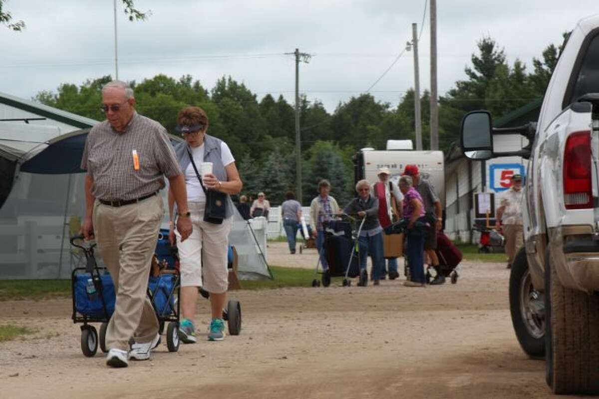 Dulcimer players, musicians descend upon Evart