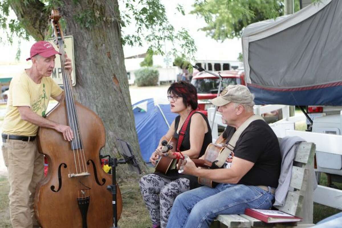 Dulcimer FunFest draws musicians of all skill levels