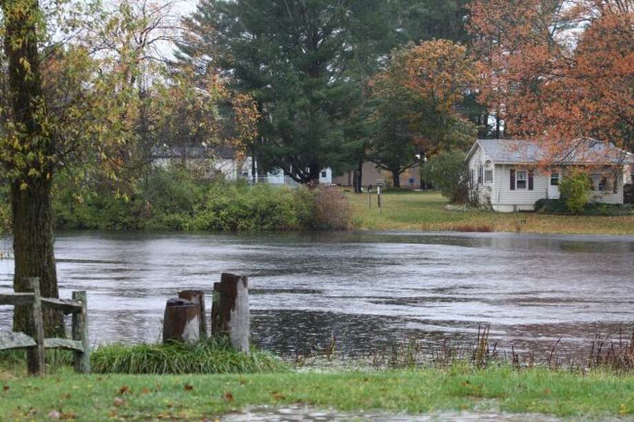 Officials watch Chippewa River after flood warning in Mecosta County