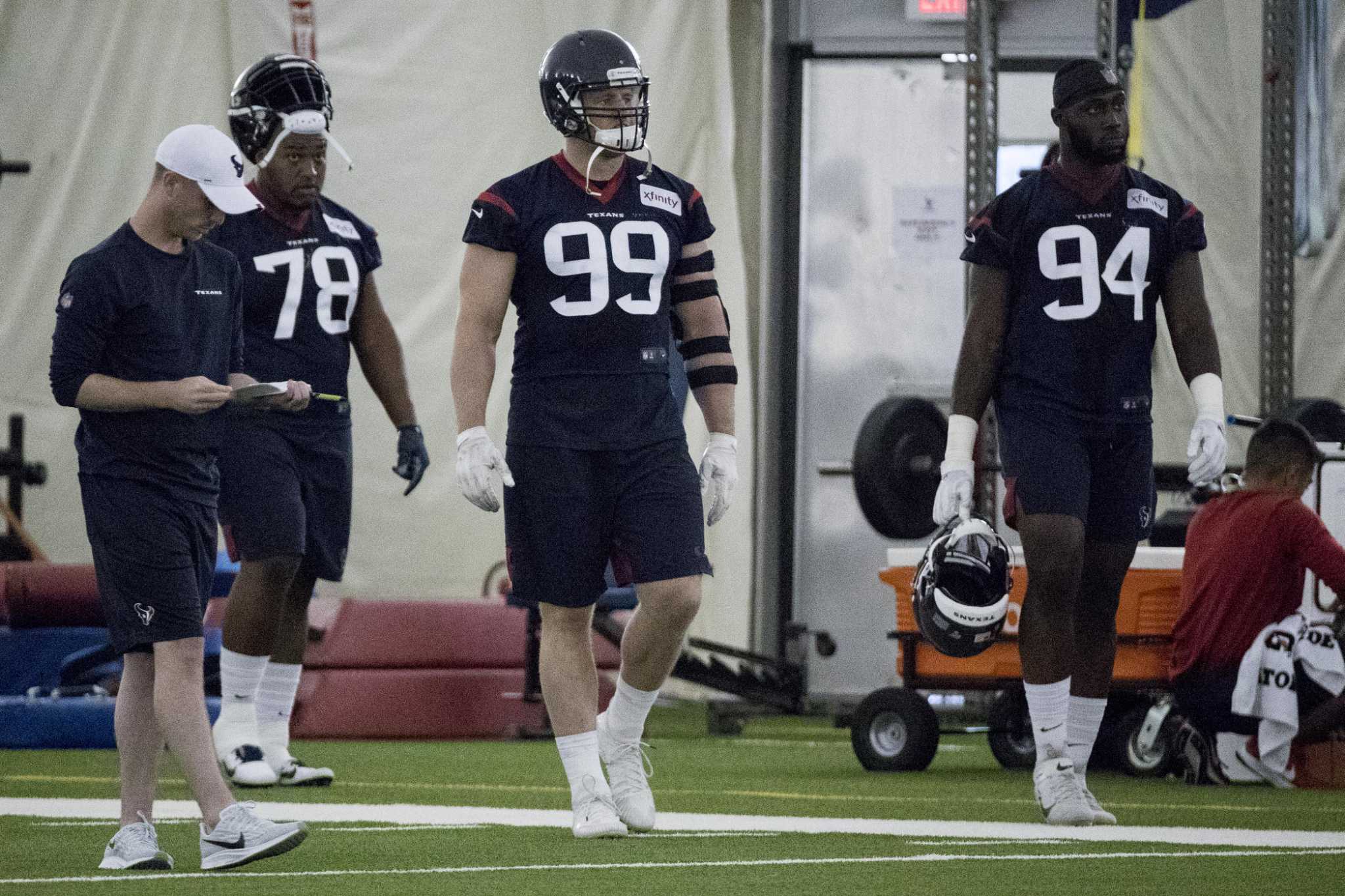 Texans sign DL Javier Edwards to practice squad