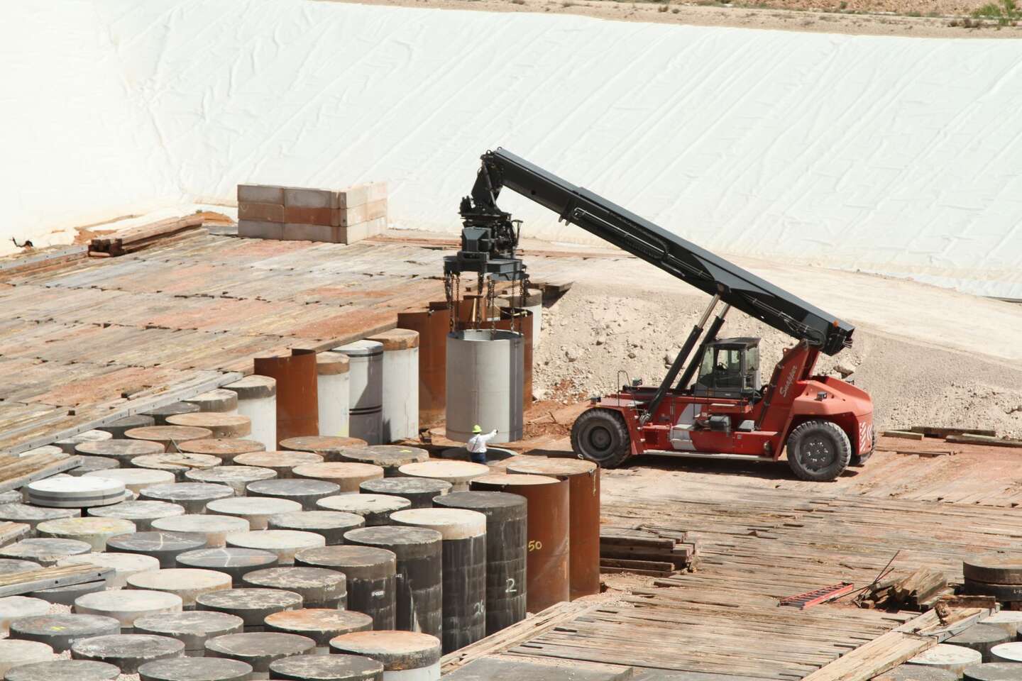 Texas, New Mexico senators push for nuclear waste recycling study