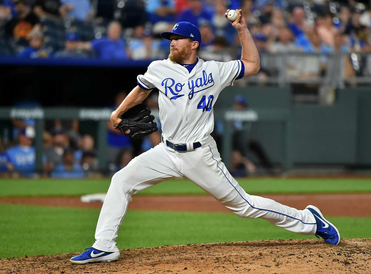 A's fill a big need, obtain Royals lefty reliever Jake Diekman in trade