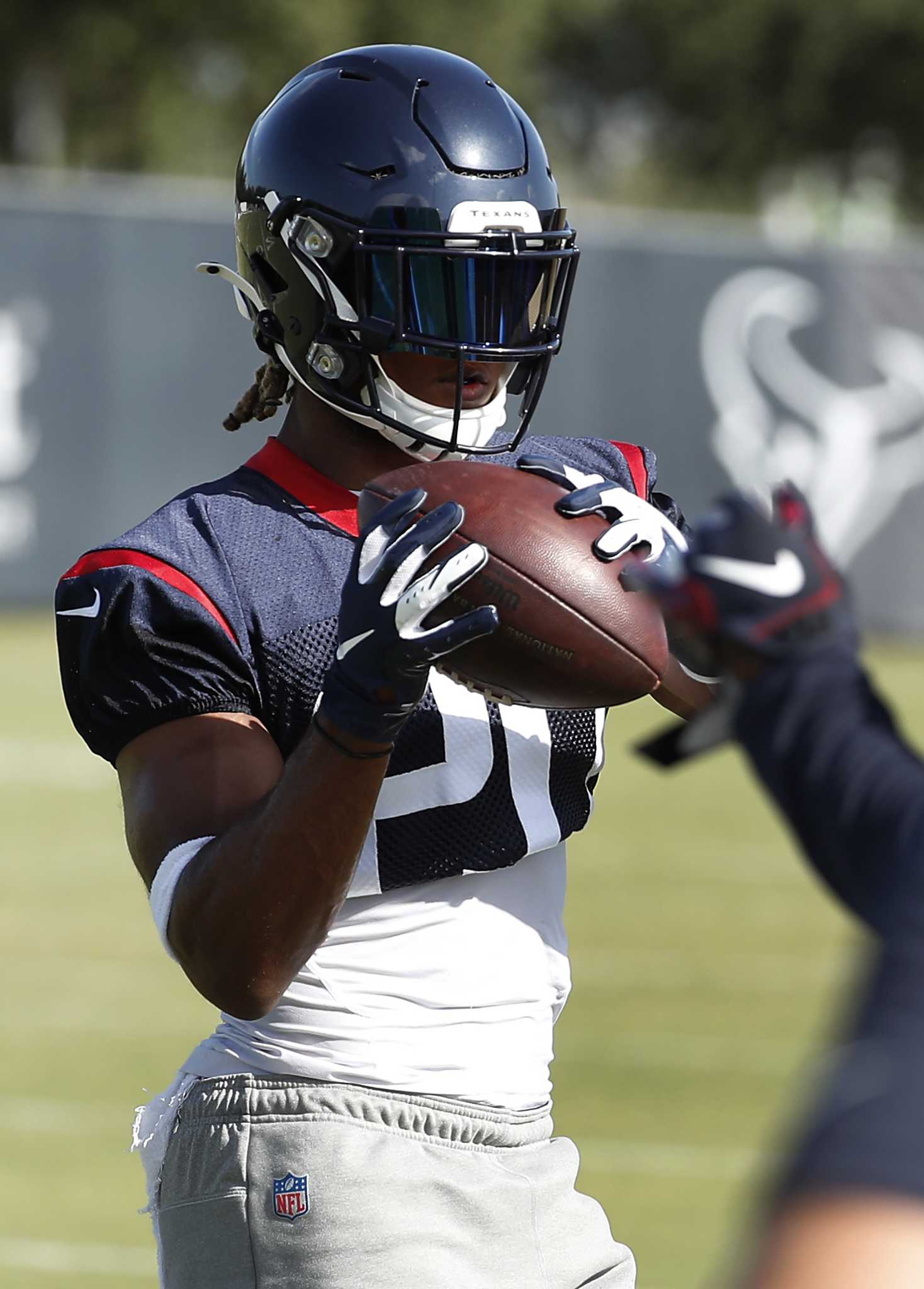 Texans safety Justin Reid returns to practice after car accident