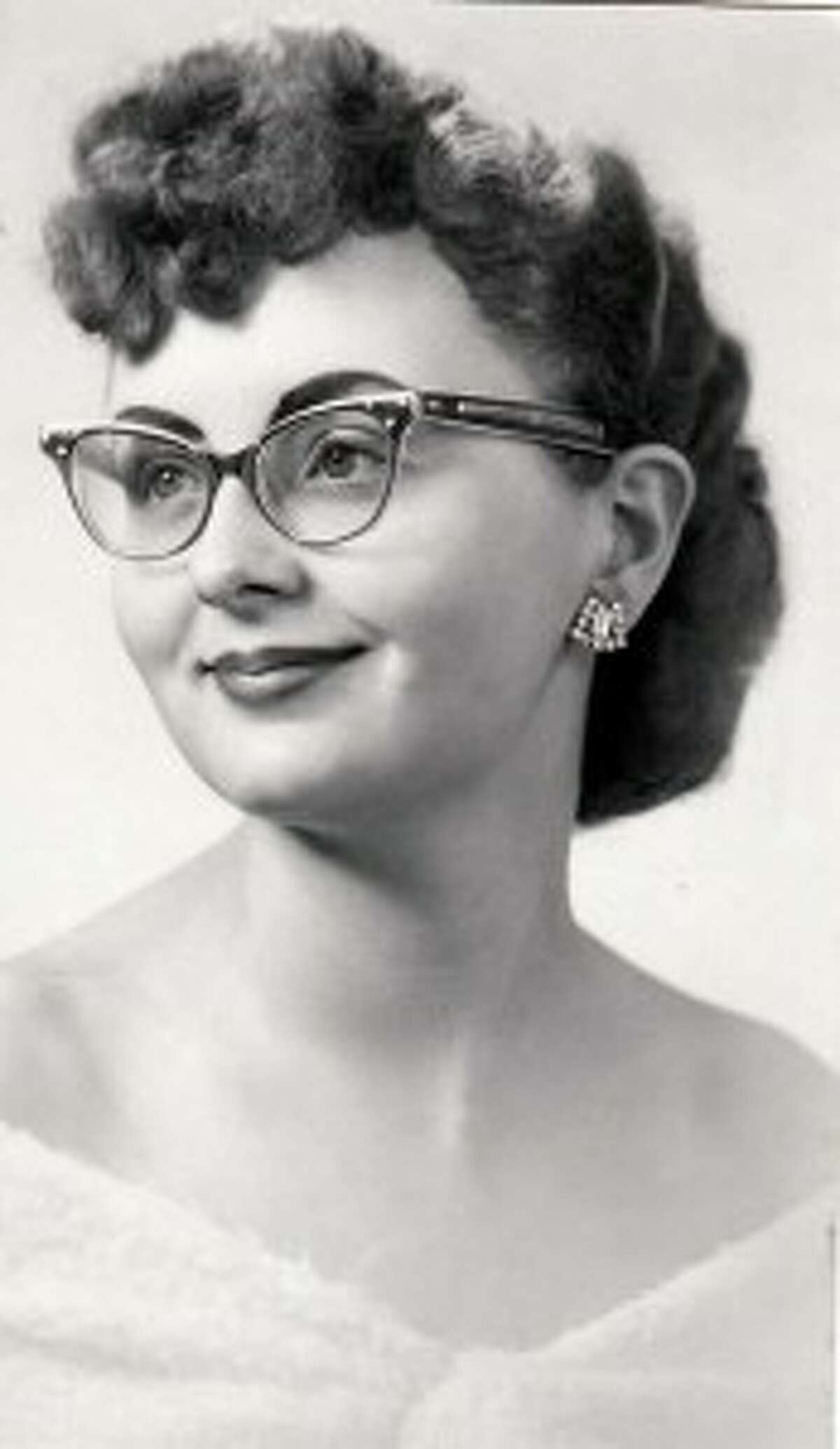 Gloria Elaine Kuhr