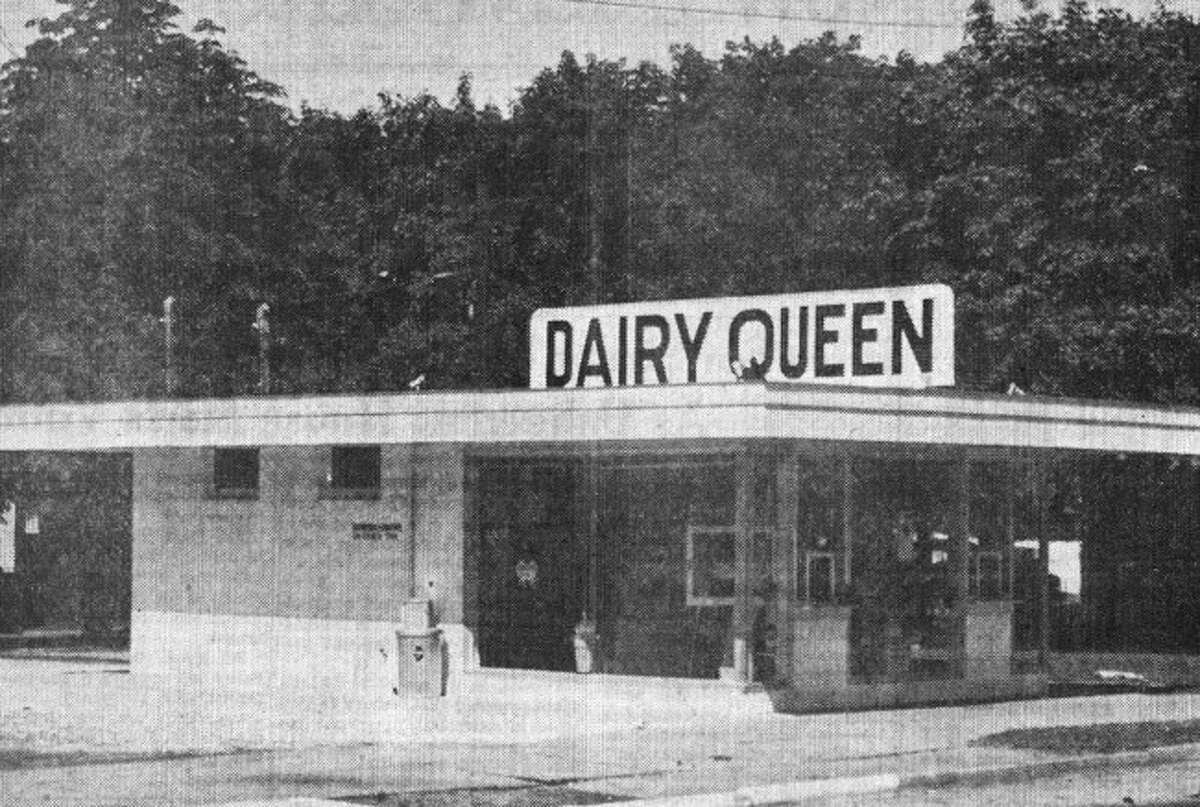 Dairy Queen opens in NJ, 1940's, US Rt 40