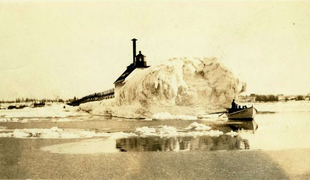 There were many years in the 1890s when the ice buildup on the end of the pier at Fifth Avenue Beach was quite extensive as shown in this picture.