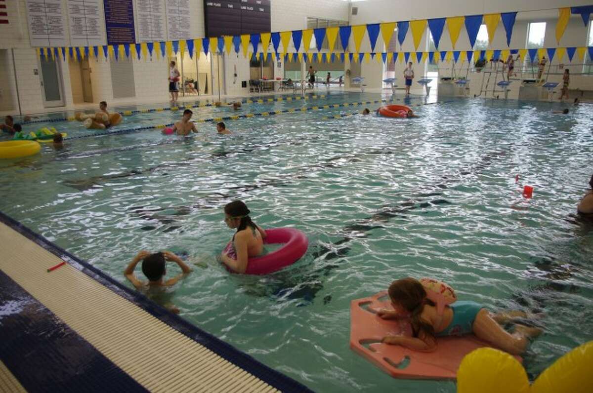cost of running a pool