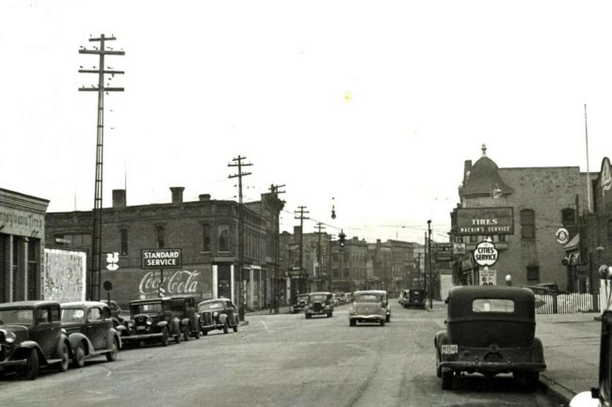 This scene shows what River Street looked like in 1938.