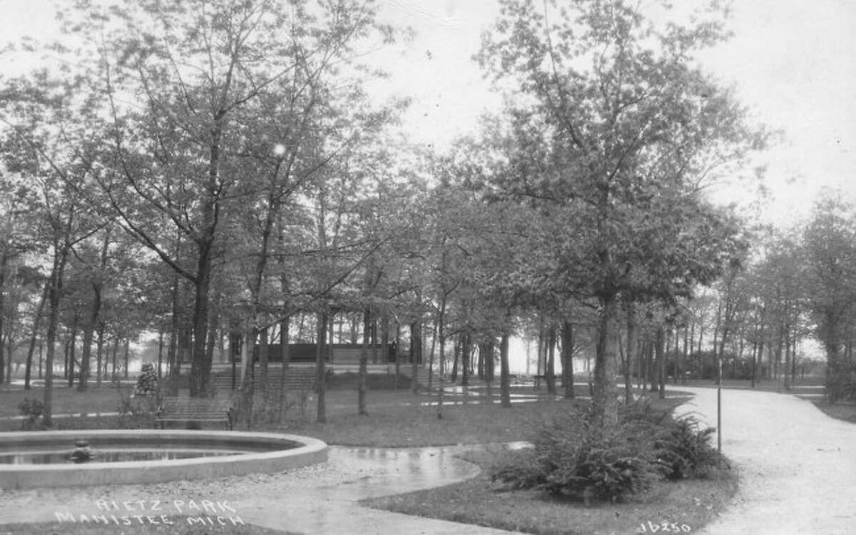 Rietz Park looks like it is ready to host another baseball game in this 1930s photograph.