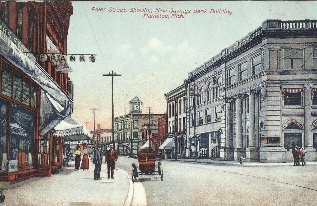 Looking eastward on River Street in Manistee in the early 1900s. (Courtesy Photo/Dale Picardat)