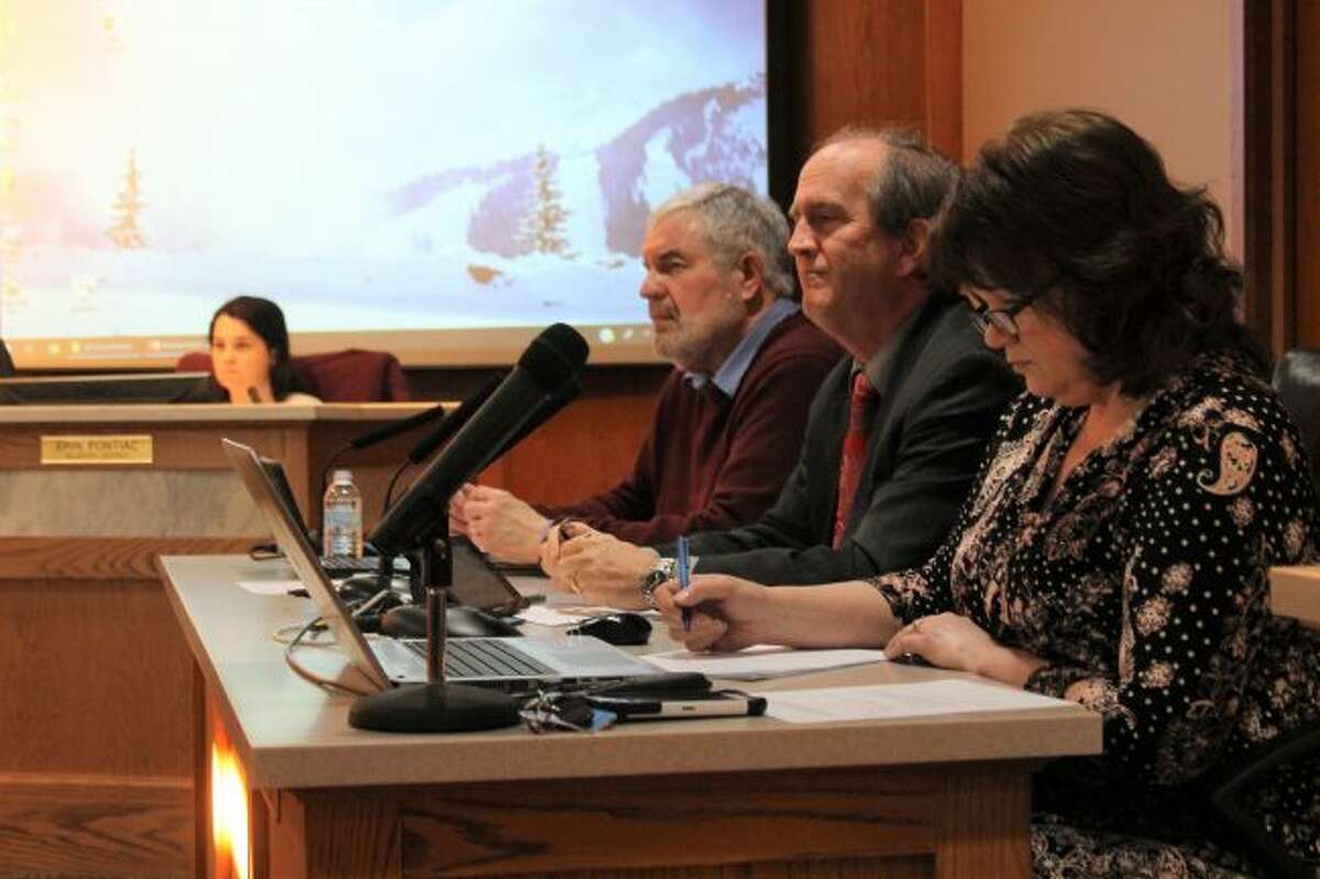 Manistee City Council held a meeting on Tuesday, which featured several agenda items. (Ashlyn Korienek/News Advocate)
