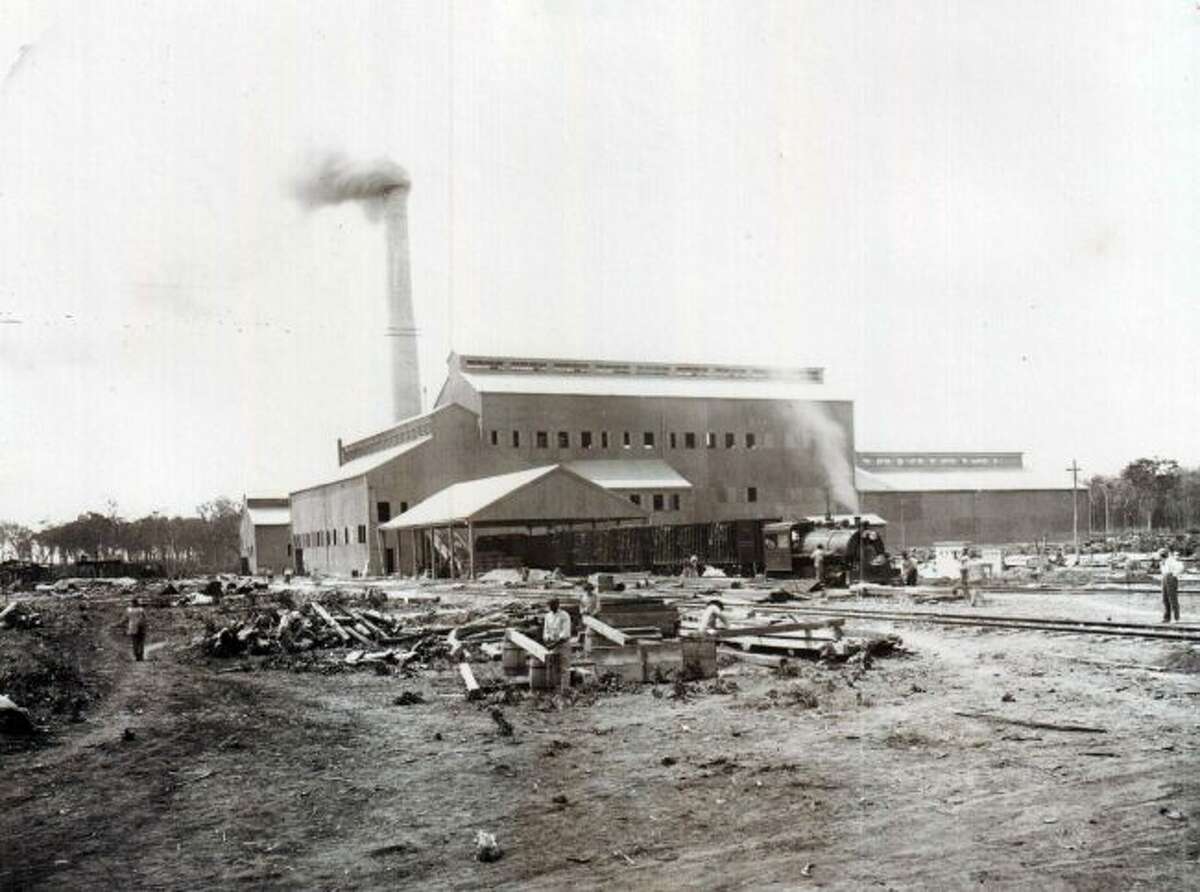 The Filer Fibre Company which later became the Packaging Corporation of America is shown in this early 1900s photograph.