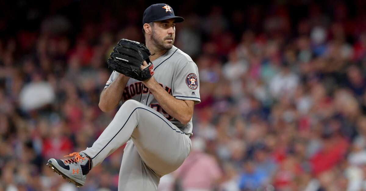 CLEVELAND, OHIO - JULY 30: Starting pitcher Justin Verlander #35 of the Houston Astros pitches during the sixth inning against the Cleveland Indians at Progressive Field on July 30, 2019 in Cleveland, Ohio. (Photo by Jason Miller/Getty Images)
