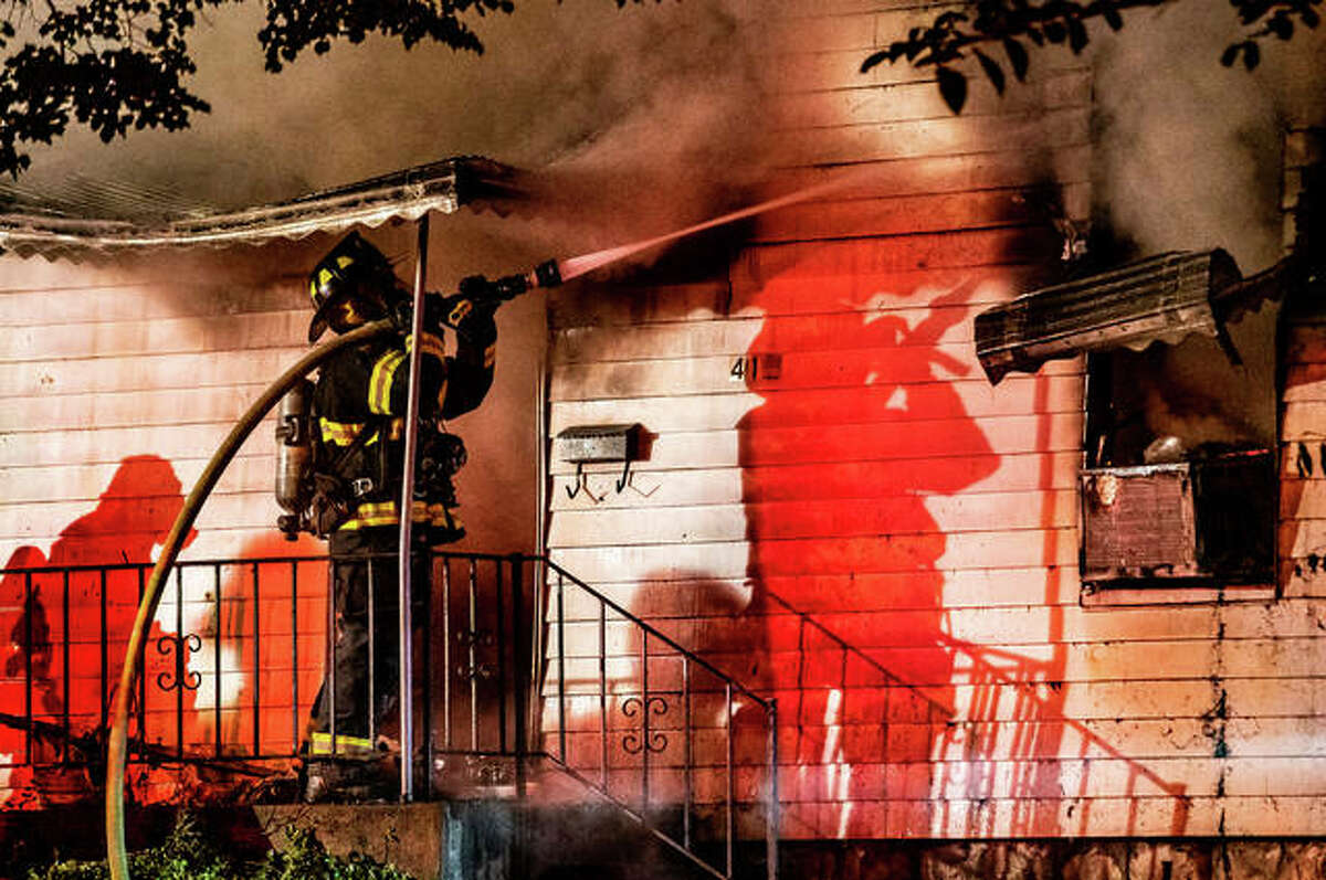 One found dead in Alton fire Wednesday morning