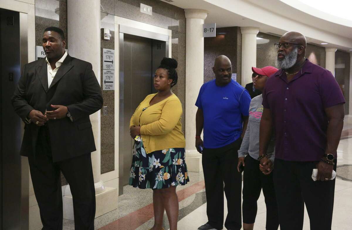 Bail set for deputy charged in wife #39 s shooting death