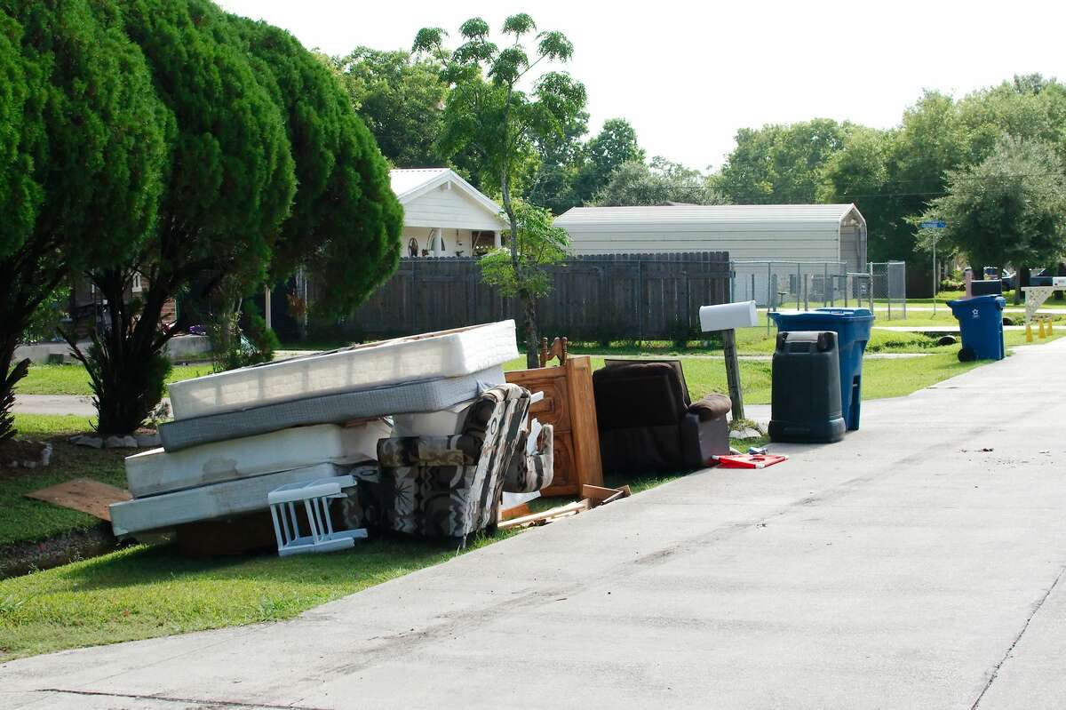 Dickinson residents, officials raise a stink over uncollected garbage