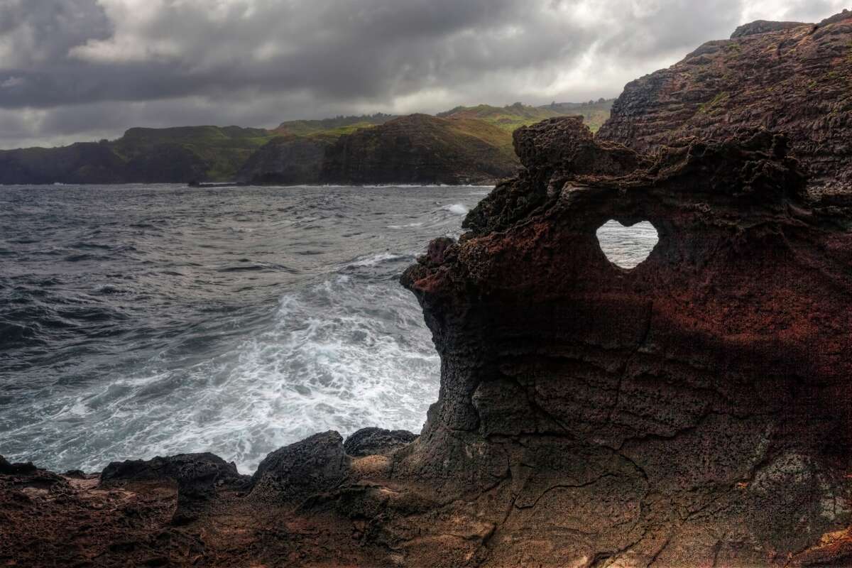 Widow on 'healing trip' dies in fall off Maui 'Chutes and Ladders' cliff