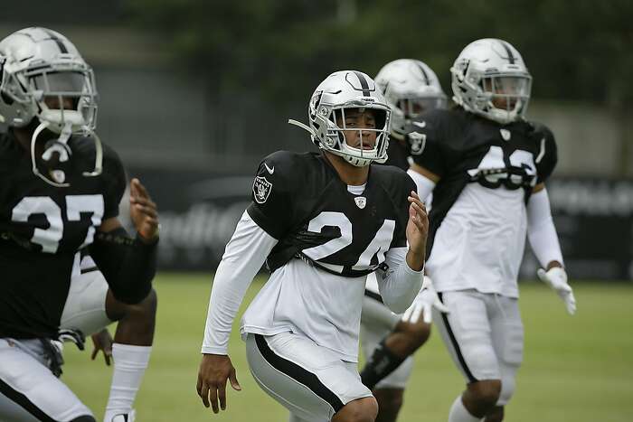 Hard Knocks' knocks softly on Raiders' door