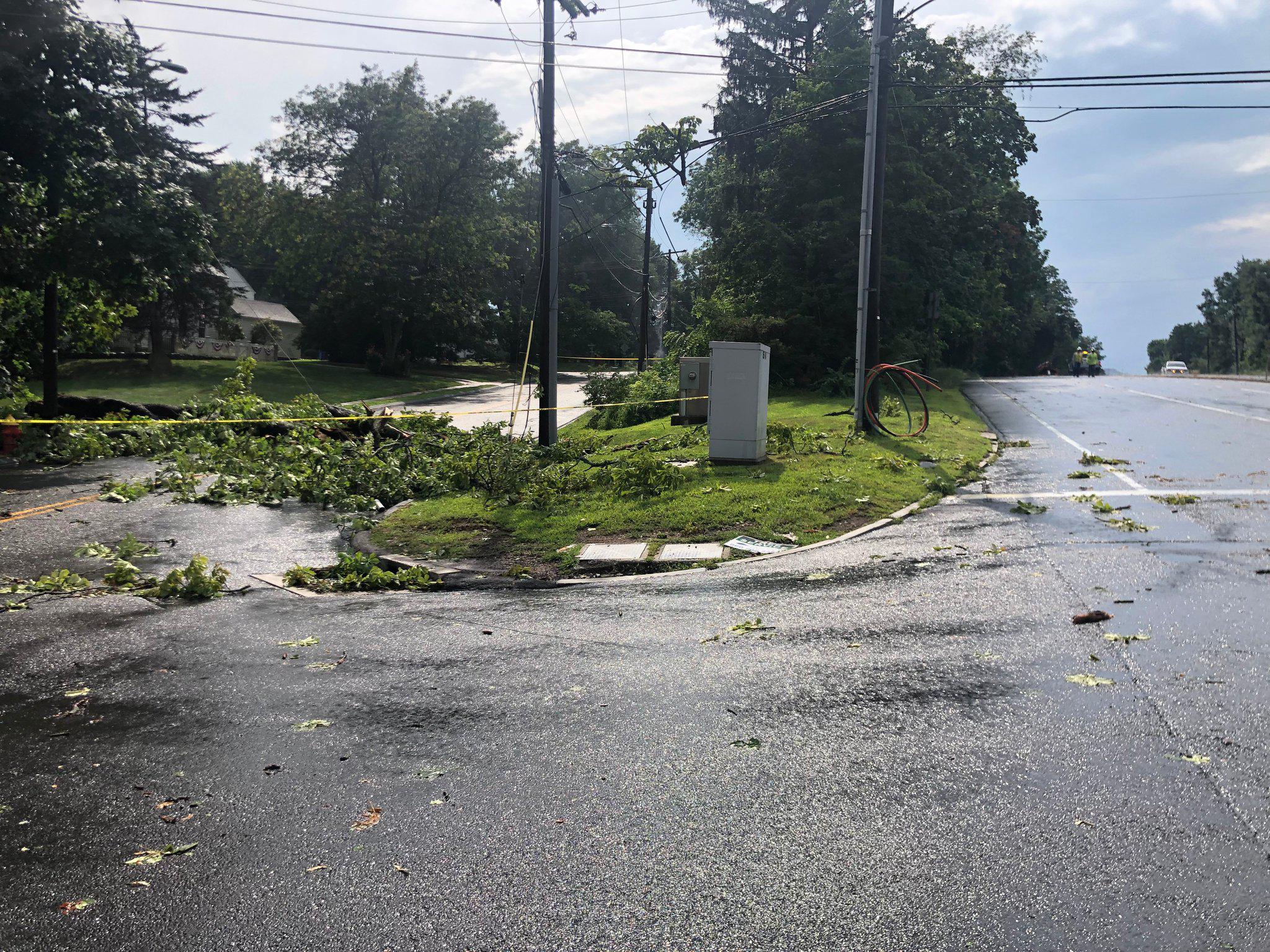 Severe thunderstorms leave trail of downed trees, power outages