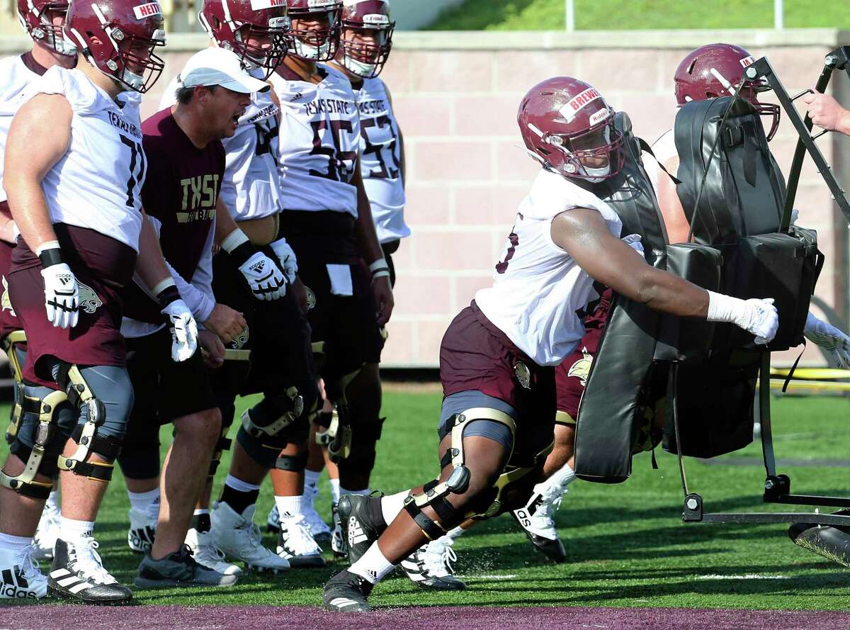 Texas State alum Aaron Brewer named a Tennessee Titans captain