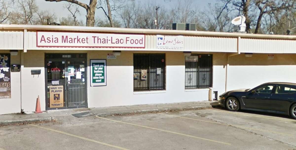 Roaches, slime and fingernails highlight Houston restaurant violations