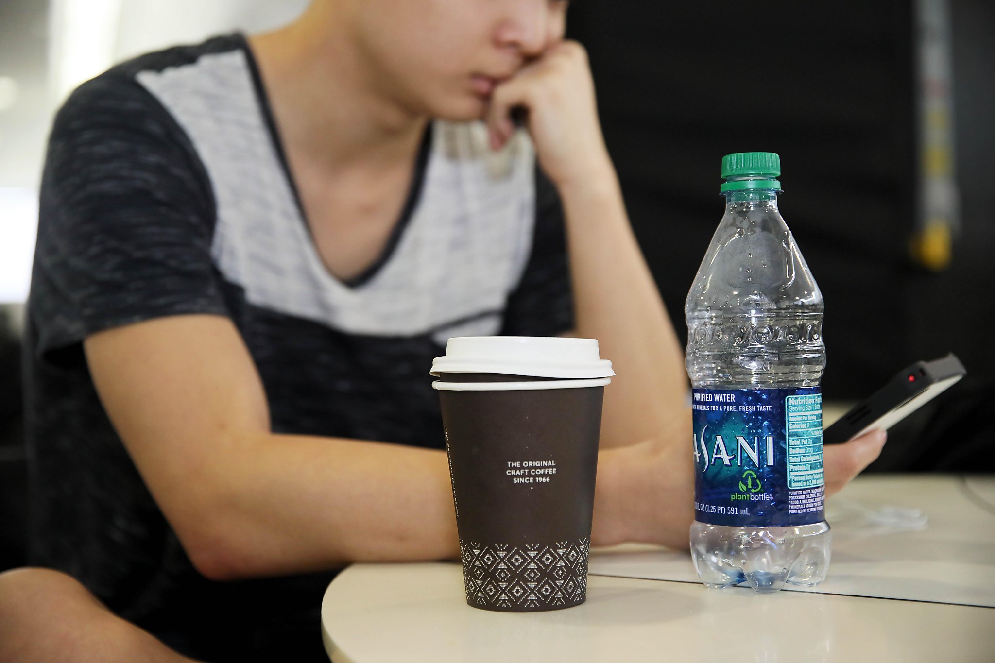 San Francisco International (SFO) airport bans plastic water