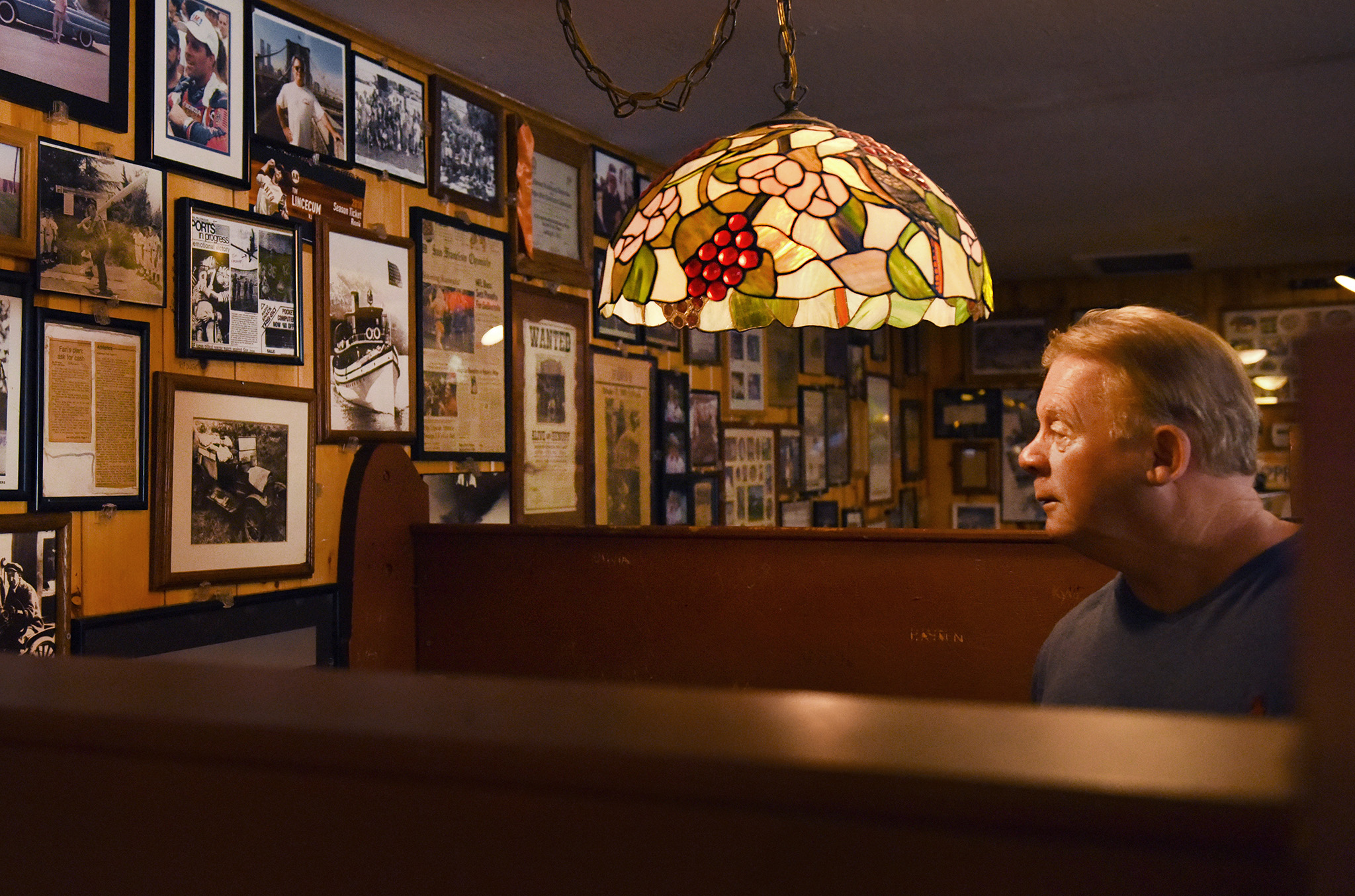 This is the story behind the most legendary 49ers bar in America - an  SFGate story about Canyon Inn in Redwood City : r/49ers