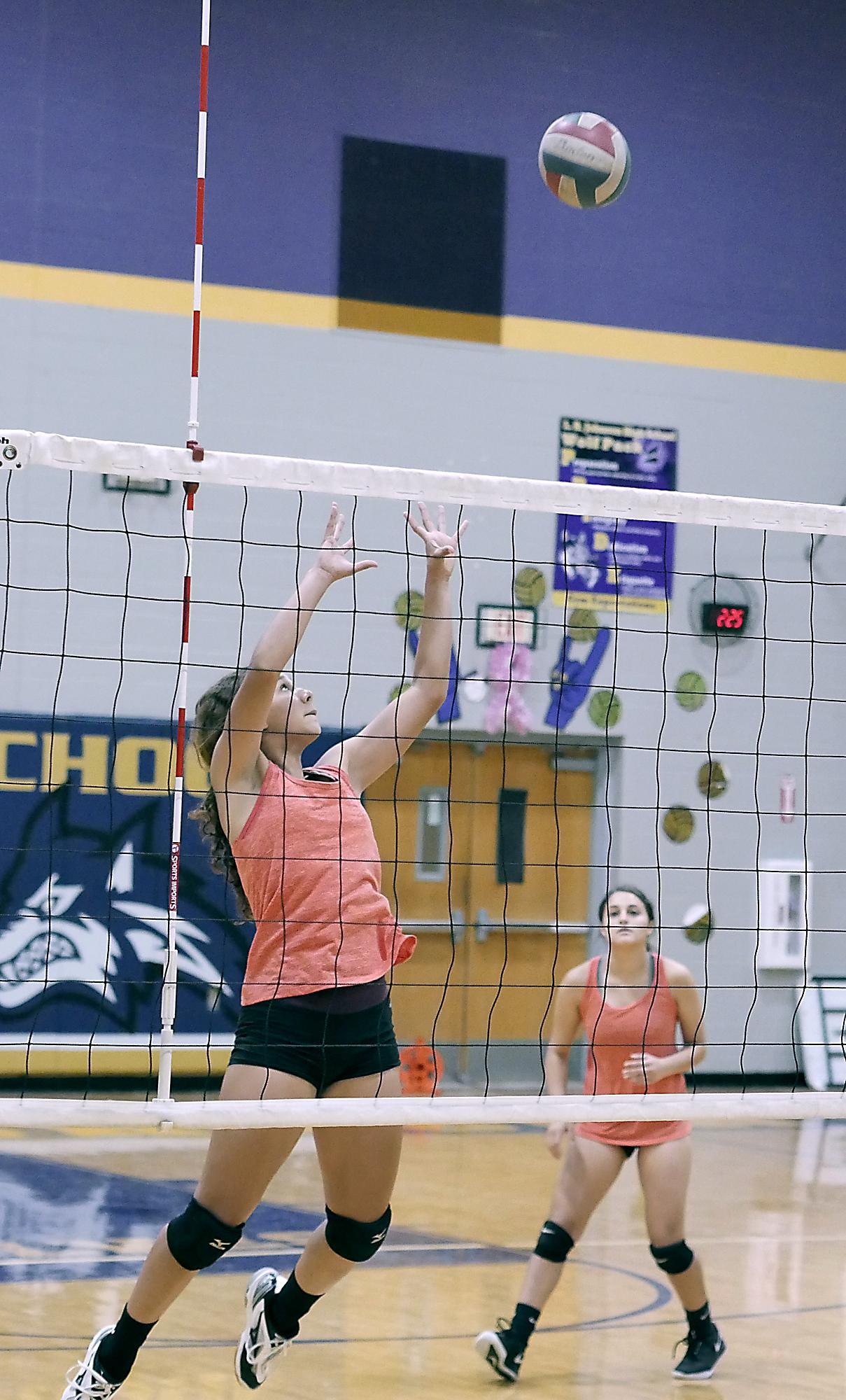 High school volleyball begins across Texas