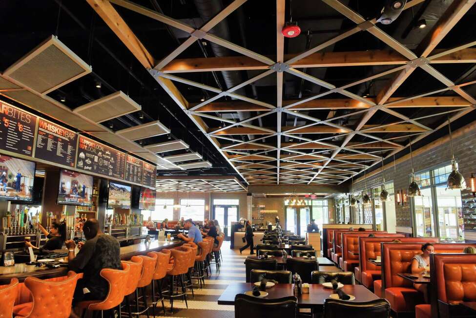 Restaurant review Maggie McFly's at Crossgates Mall