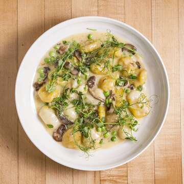 Where To Eat In The Heights Right Now Best Rated Restaurants Where To Eat In The Heights Right Now