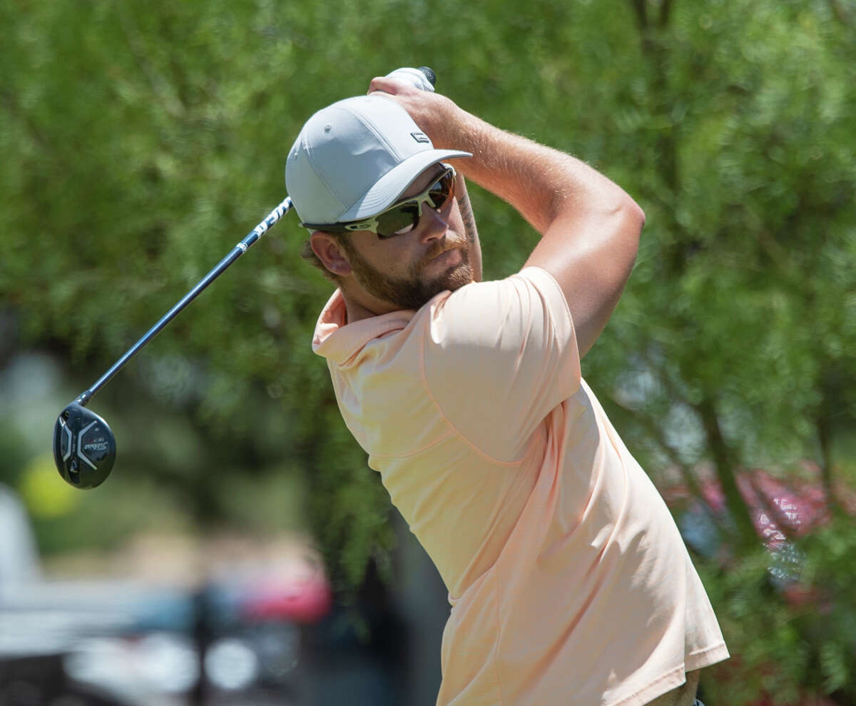 LOCAL GOLF Cruz holds on to lead at Men’s City tourney