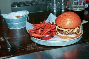 Jane Stern takes fondly to Sandy Hook’s Foundry Kitchen & Tavern