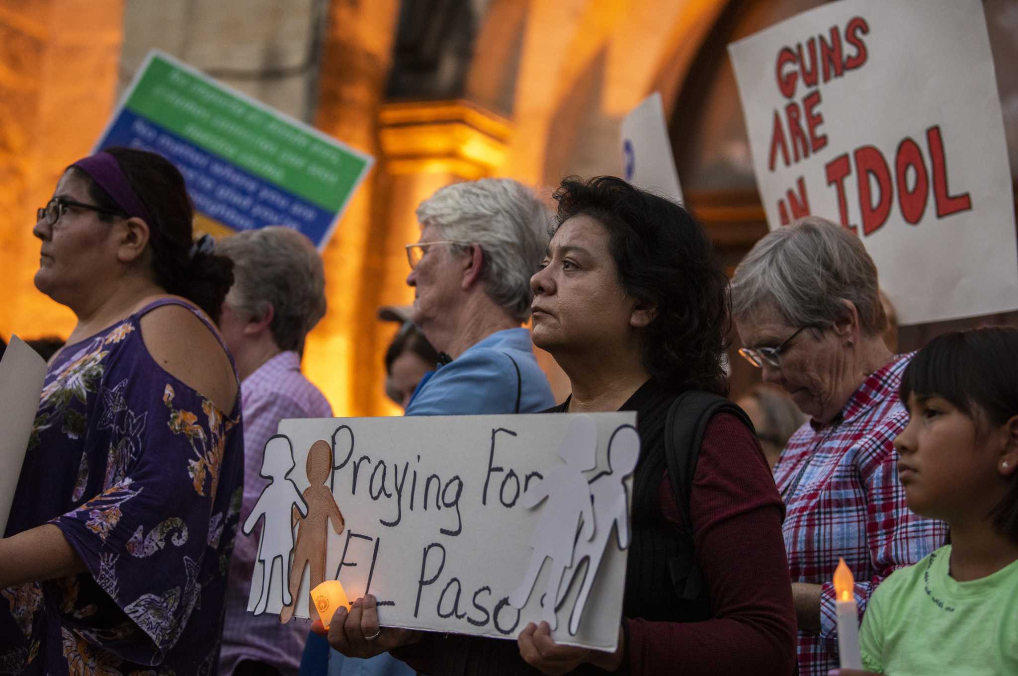 Vigil held in San Antonio for those slain in El Paso and Dayton