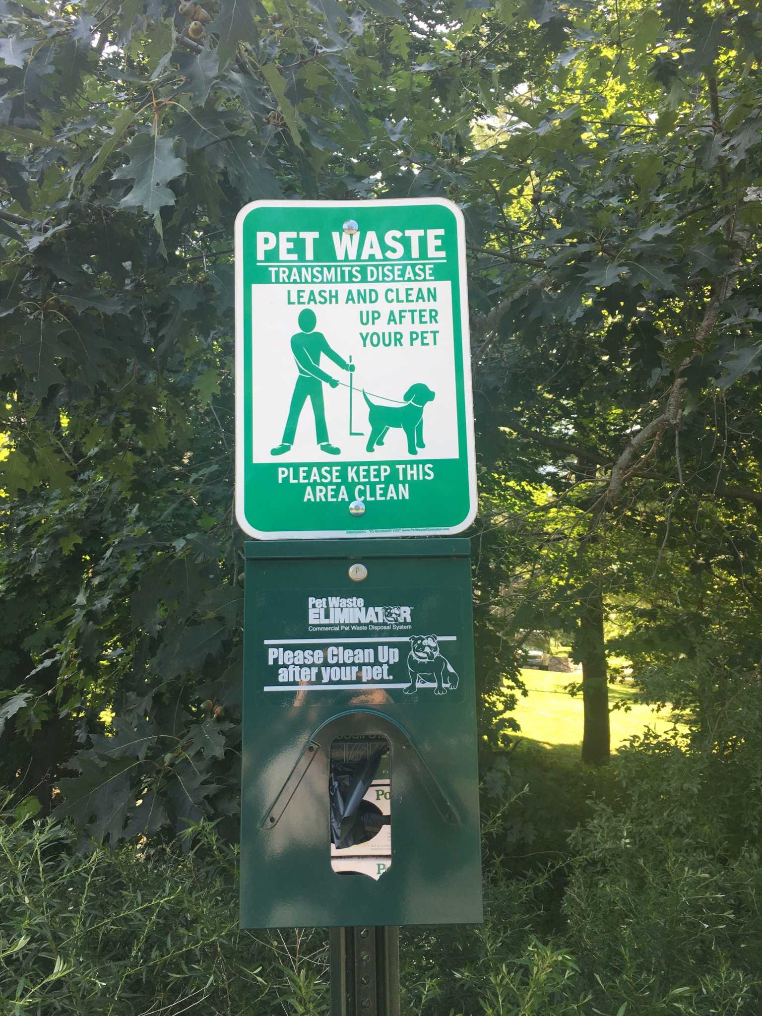 Pet waste stations resurrected along Ridgefield's rail trail