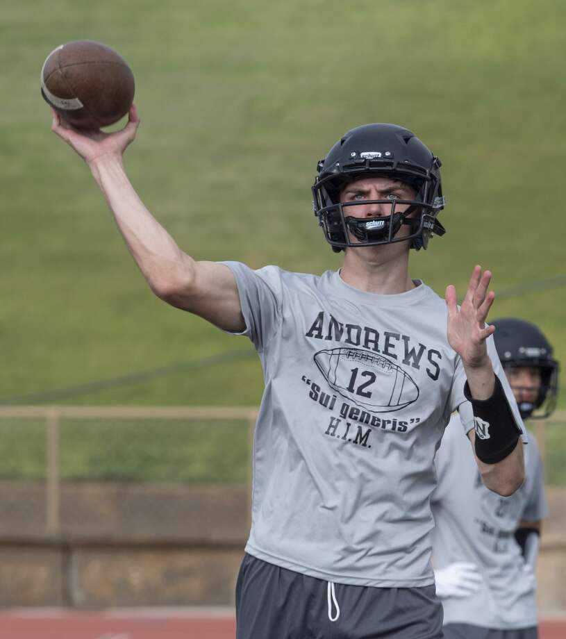 Hs Football Area Preview Capsules For Nov 22 Playoff Games