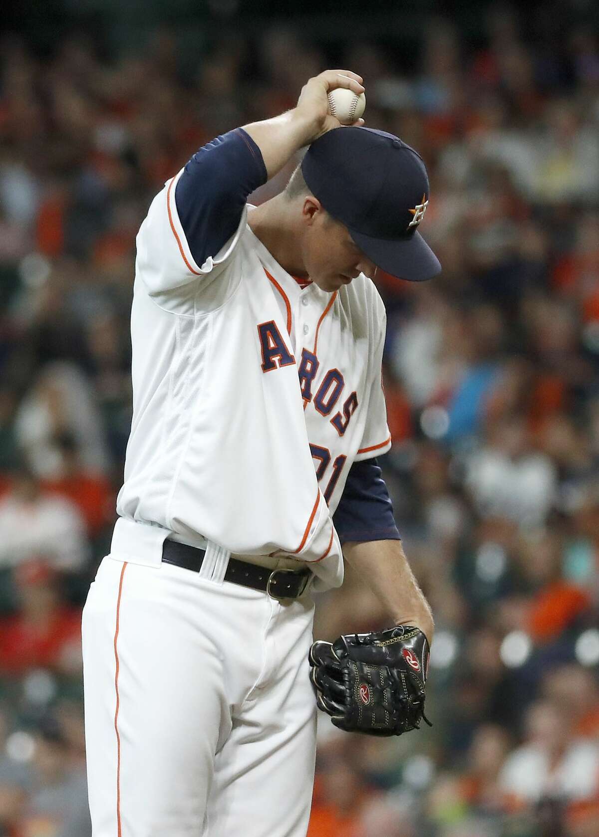 Astros rout Rockies, pick up Zack Greinke in his debut