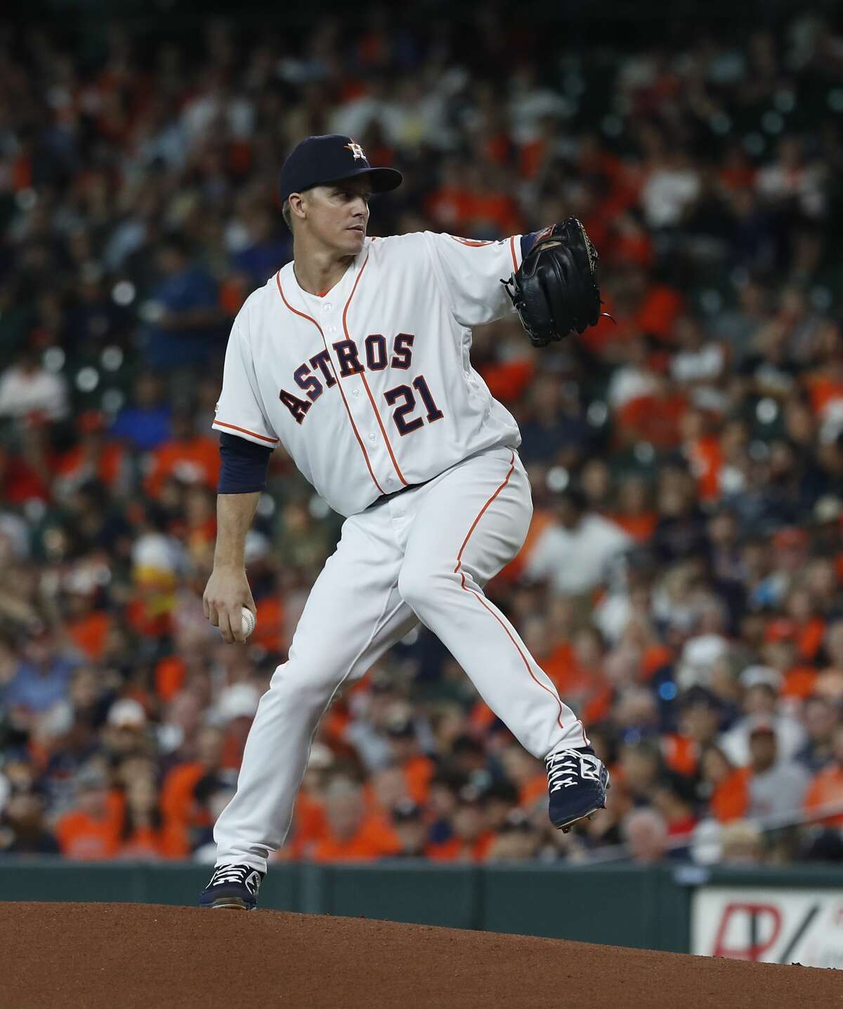 Astros rout Rockies, pick up Zack Greinke in his debut