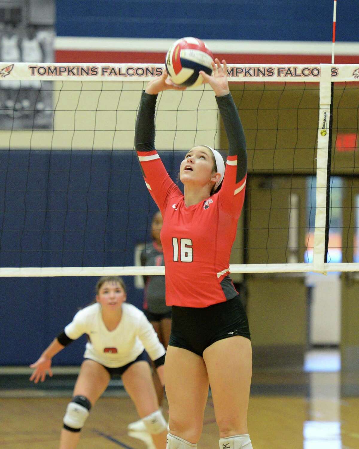 Travis sweeps Kempner as teams prep for district volleyball