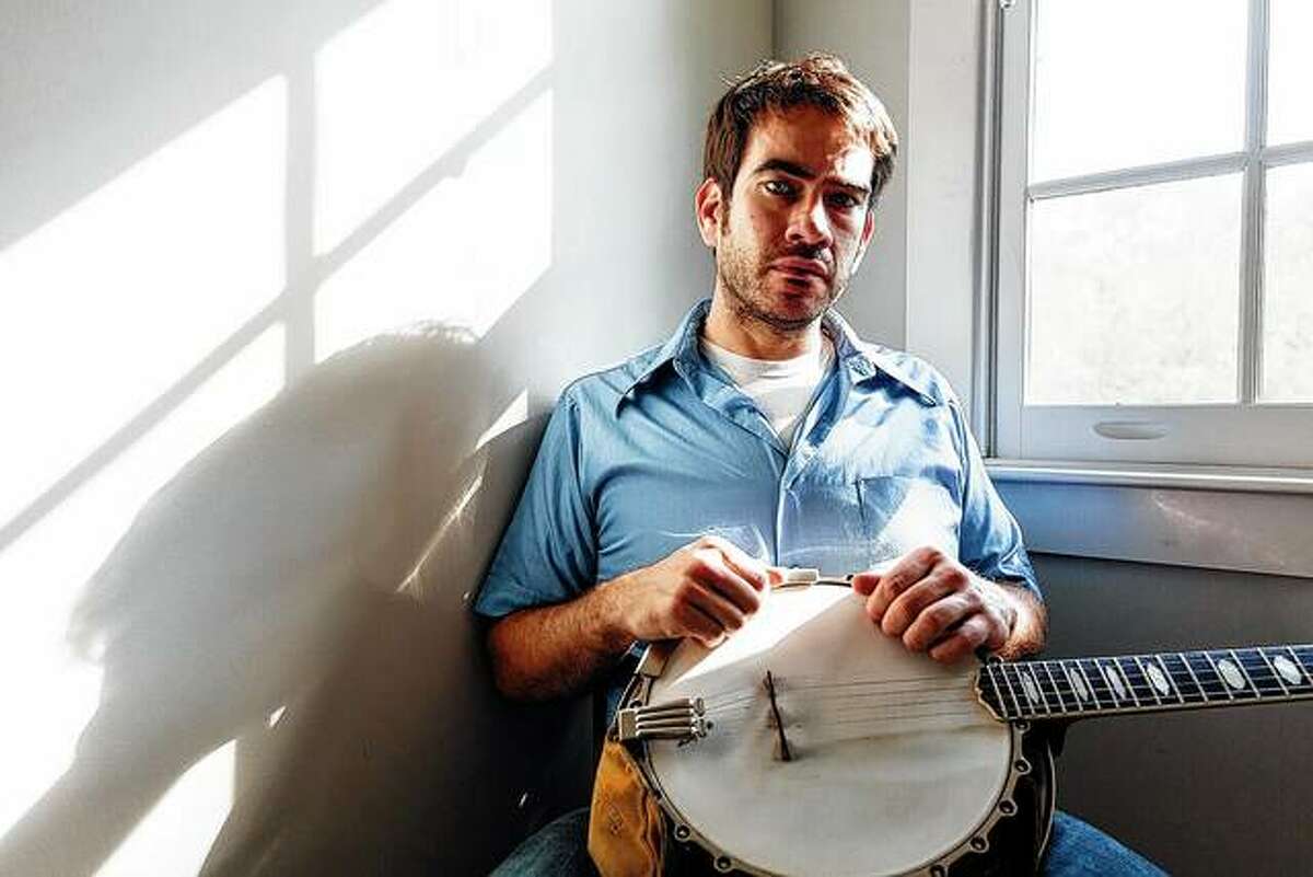 Banjo player and bluegrass musician Noam Pikelny will join Friday’s lineup for an Illinois Humanities program looking at ways to bridge the divide between urban and rural communities in the state.