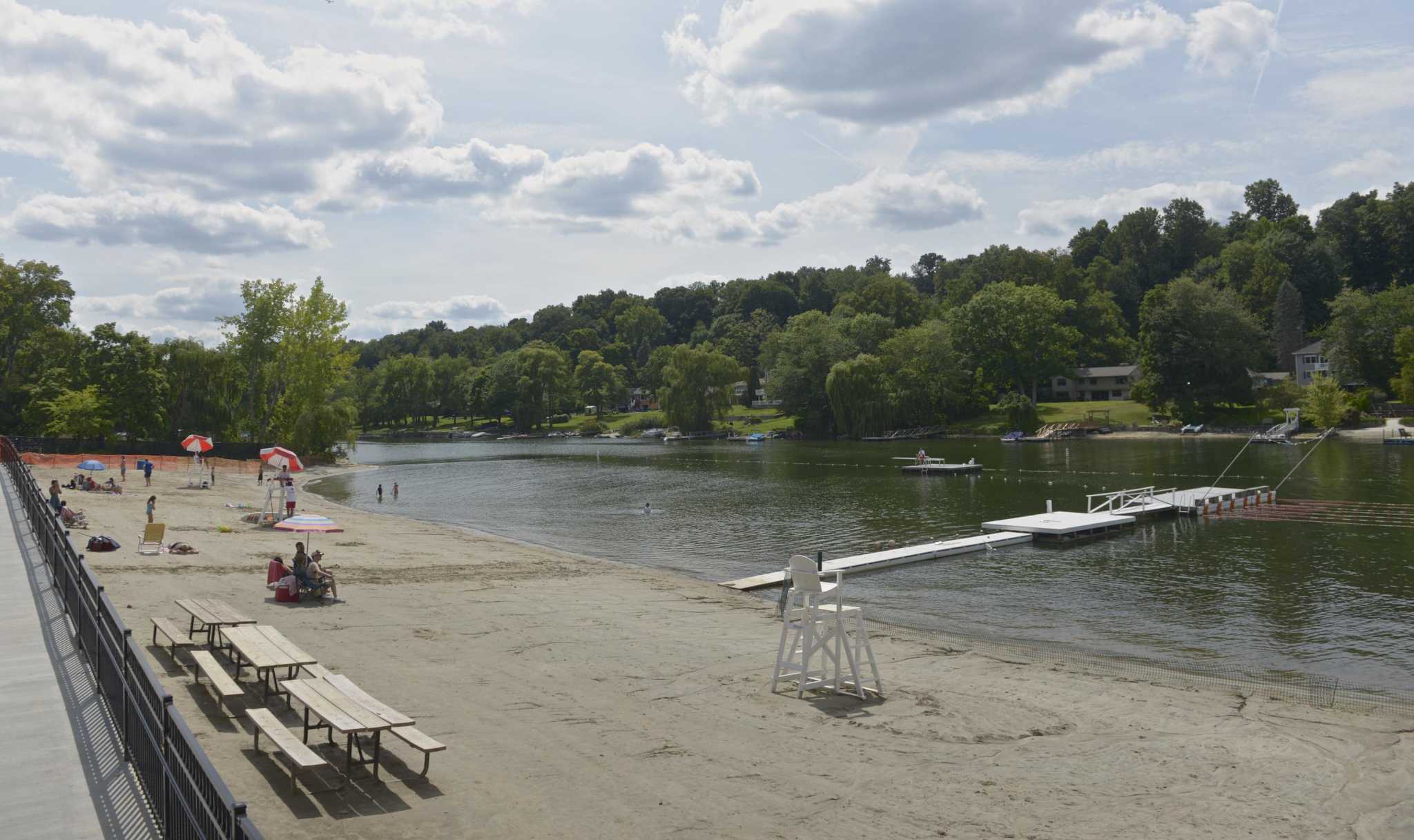 Brookfield passes new rules on beach closures