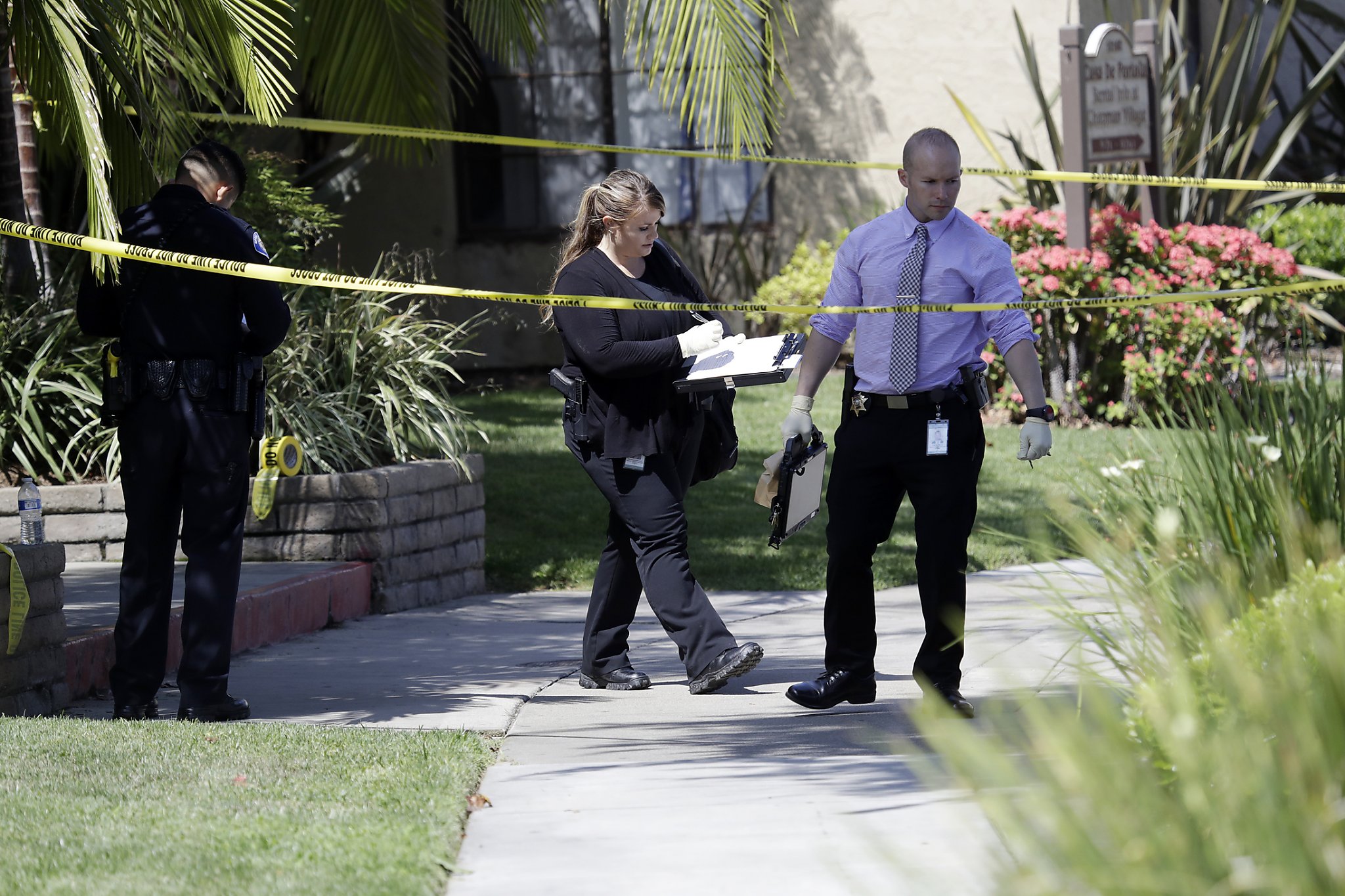 Gang member kills 4 in random Southern California stabbings, police say