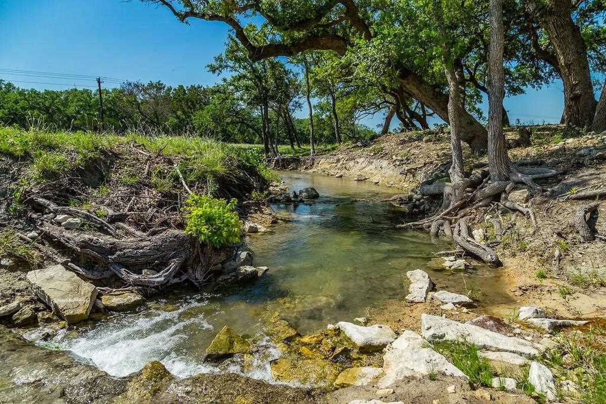 Texas rural land with 360 degree views from different hilltops
