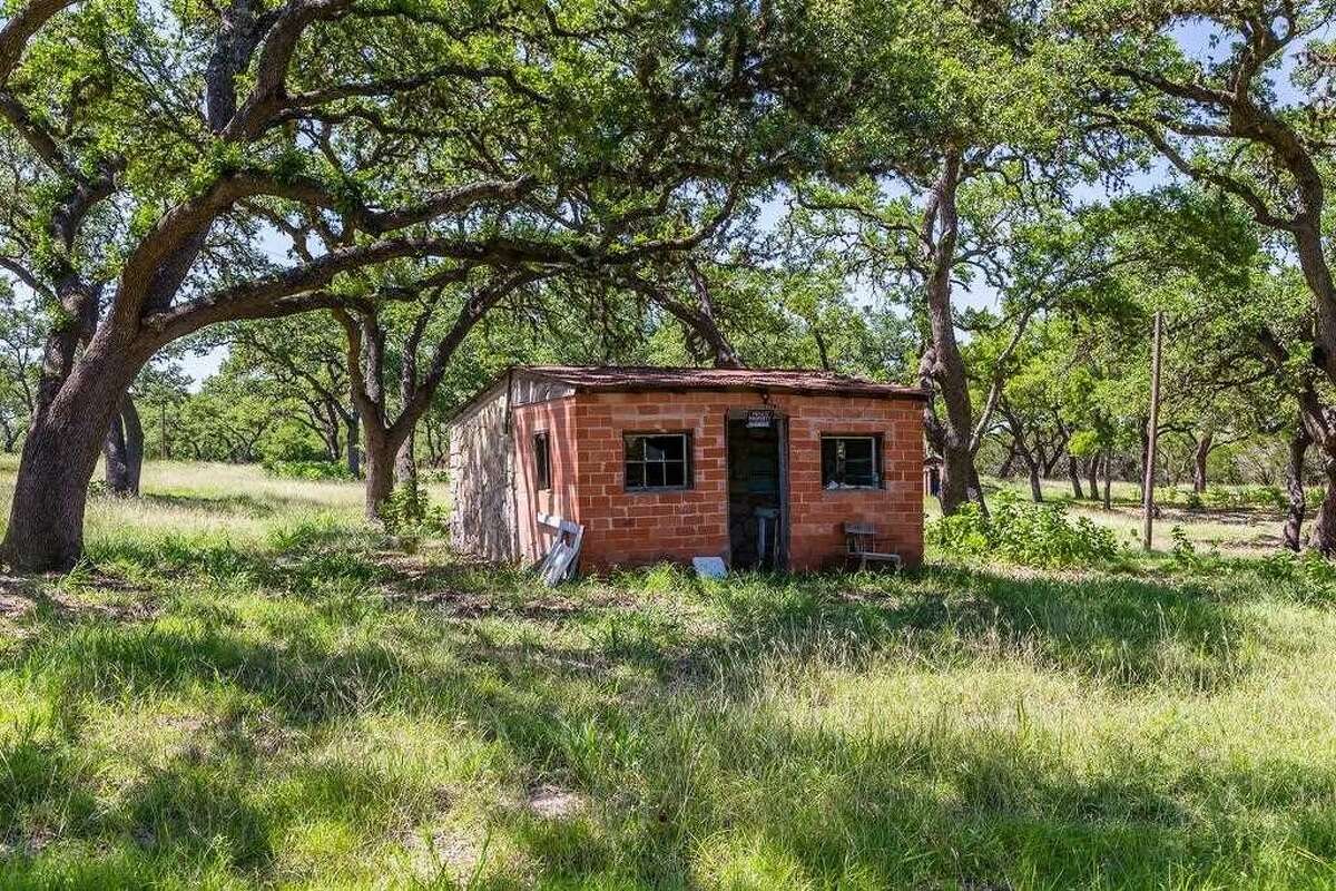 Texas rural land with 360 degree views from different hilltops